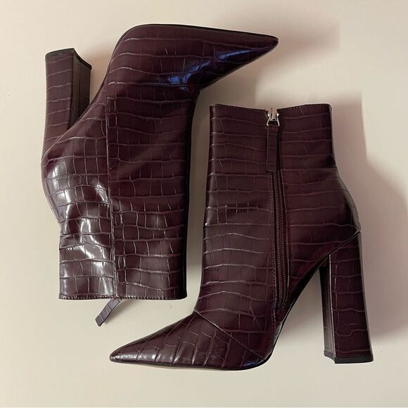 TopShop Faux Leather Wine Colored Crocodile Skin Pointed Toe Boots Size 40/9 GUC - Picture 1 of 7